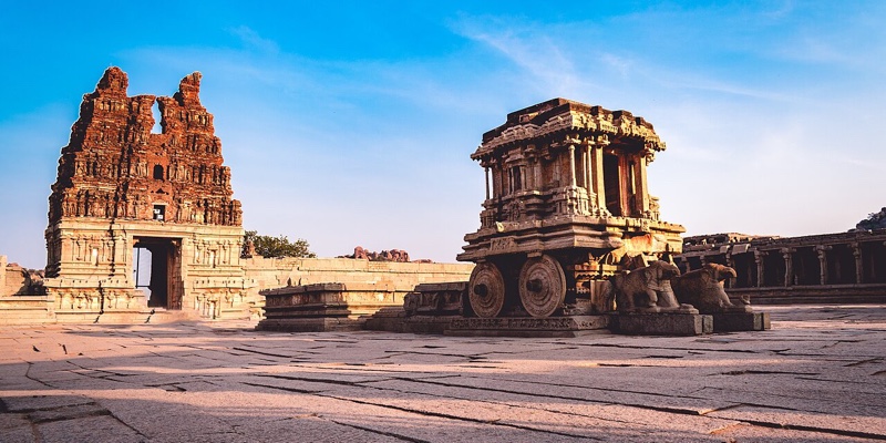 The stone chariot at the Vittala temple, Hampi